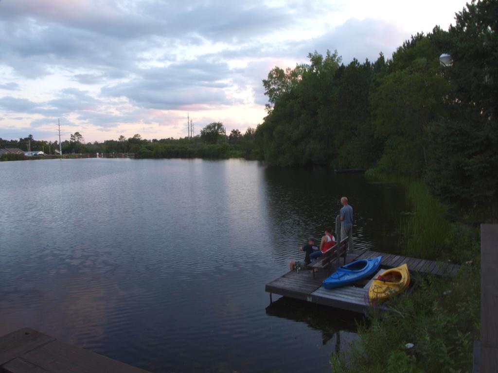 Mallards' Landing Hotel Hayward Zewnętrze zdjęcie